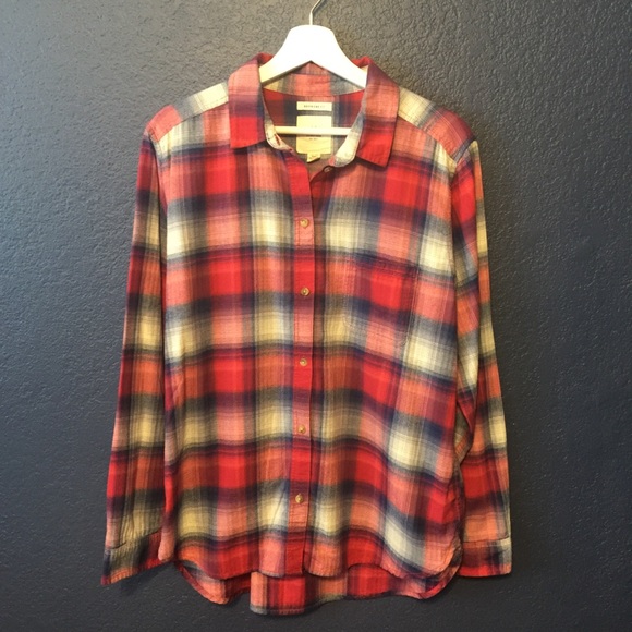 american eagle boyfriend fit shirt